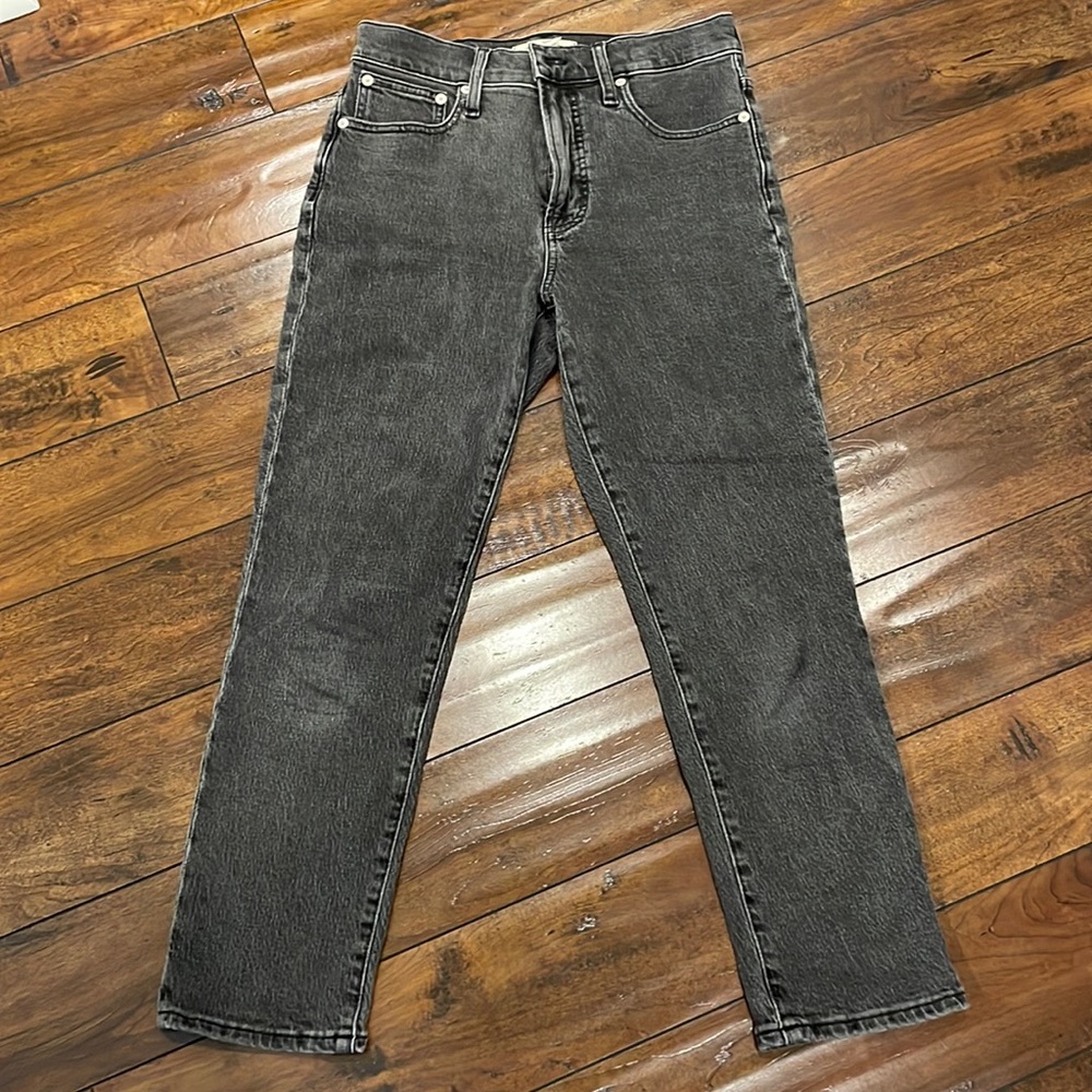 Petite Classic Straight Jeans in Lunar Wash